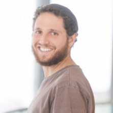 תום פרנס תום פרנס